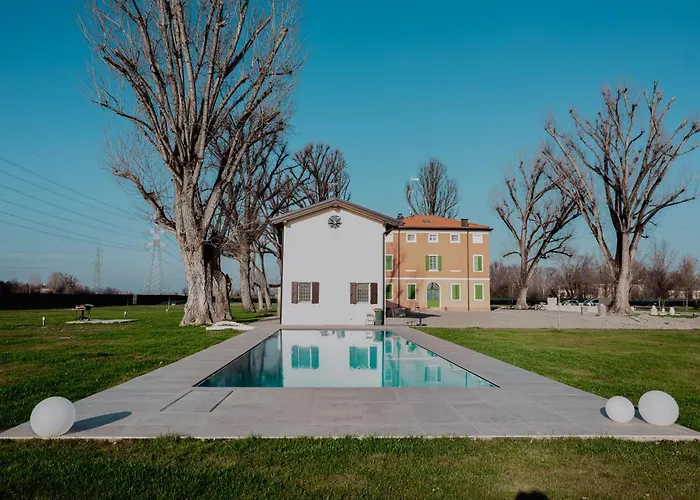Villa Iris